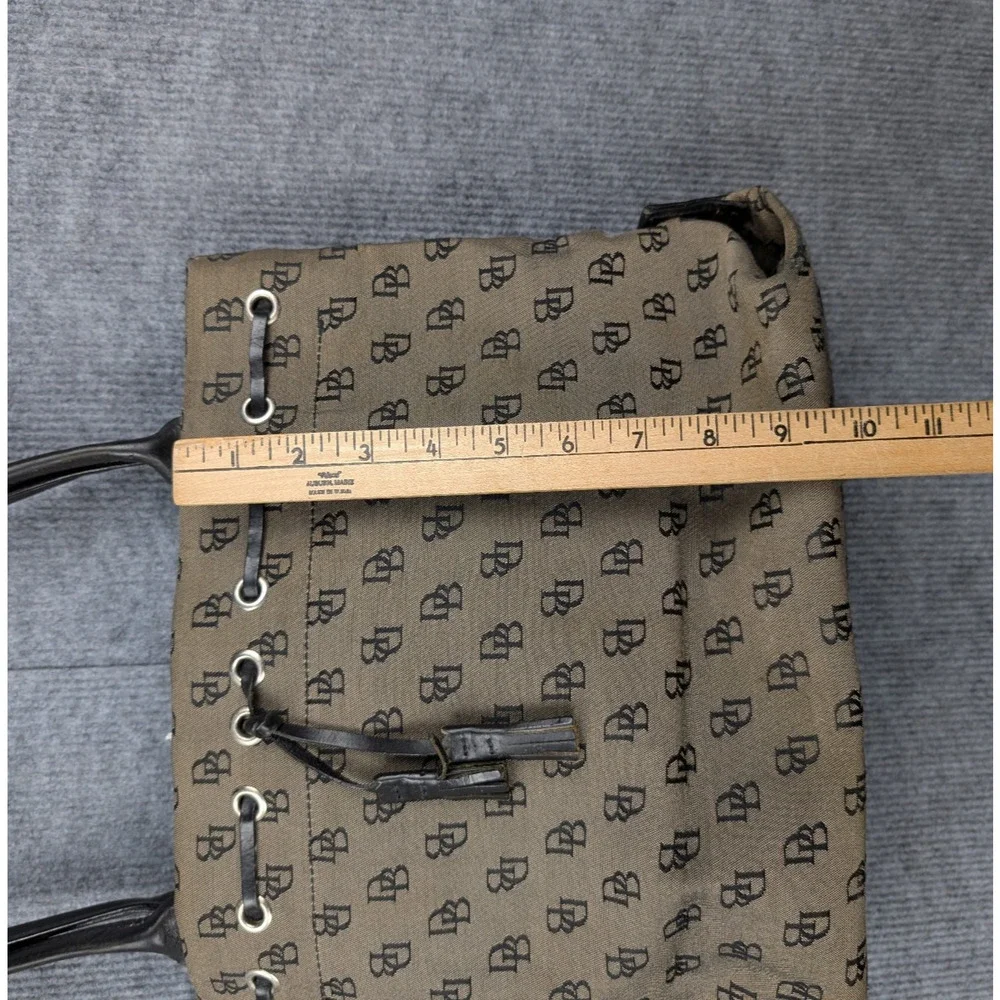 Dooney & Bourke brand dooney
